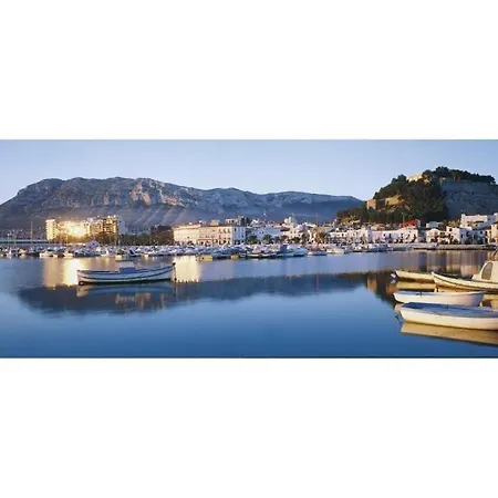 Modern アパート デニア